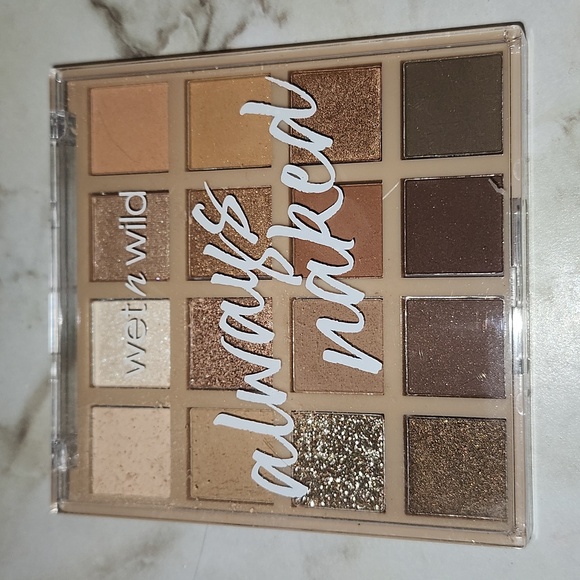 🌸Free New  WnW always naked Eyeshadow Pallette - Picture 1 of 2